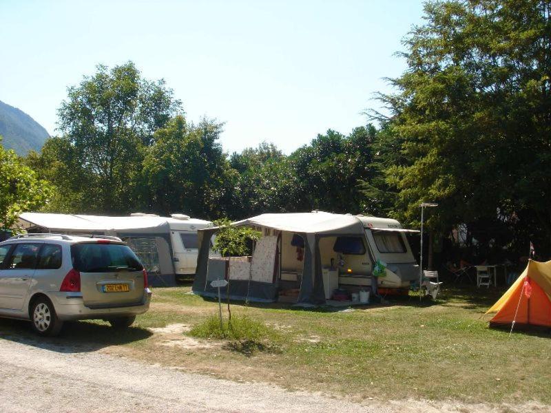 Camping Frederic Mistral カステラーヌ エクステリア 写真