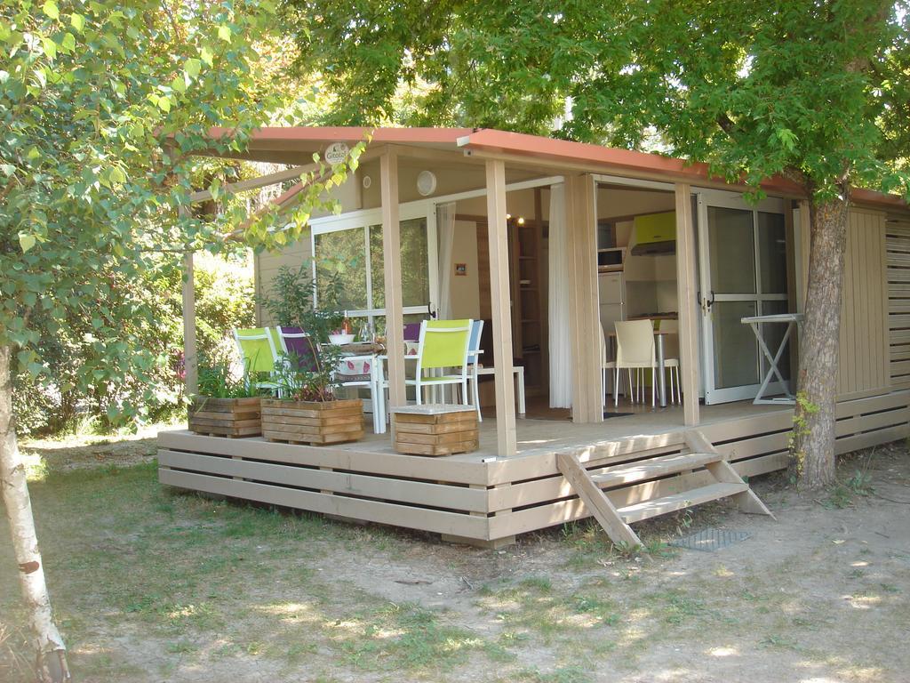 Camping Frederic Mistral カステラーヌ 部屋 写真