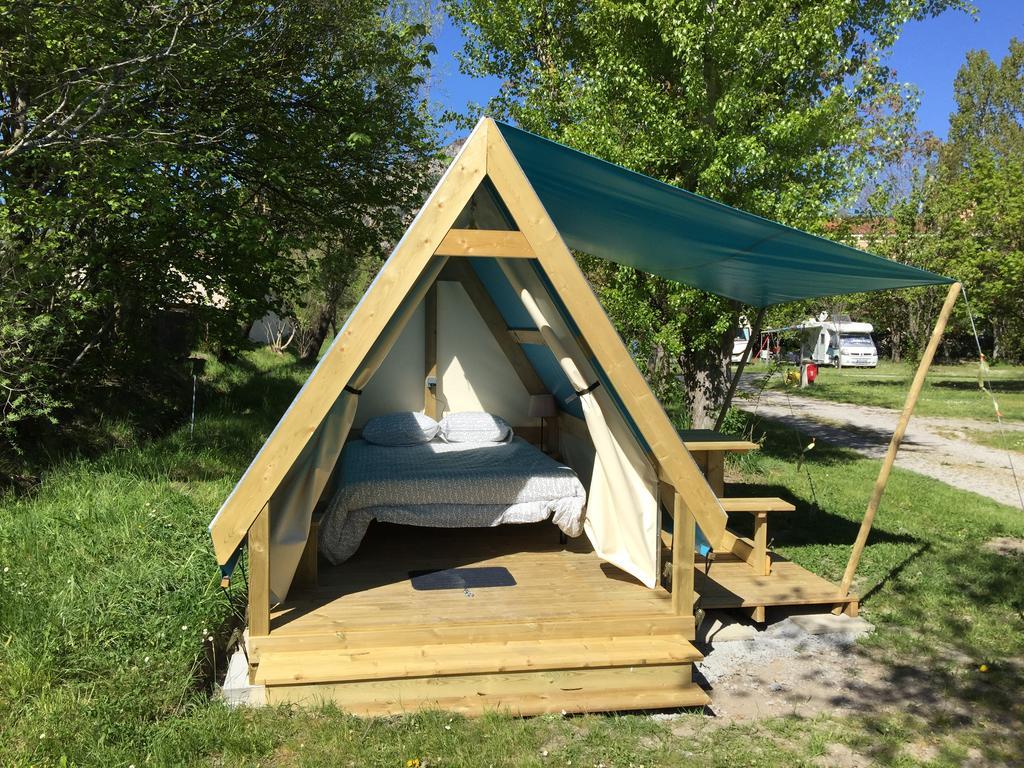 Camping Frederic Mistral カステラーヌ エクステリア 写真